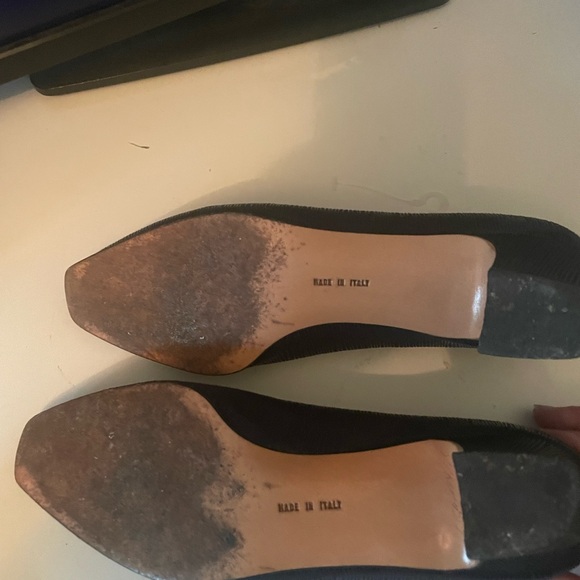 Navy Ferragamo Heels Size 6.5 - Picture 6 of 7